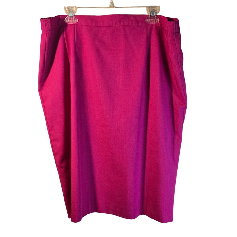 Panther Woman Hot Pink Skirt, Size 20W – Bold & Vibrant Essential [0295]